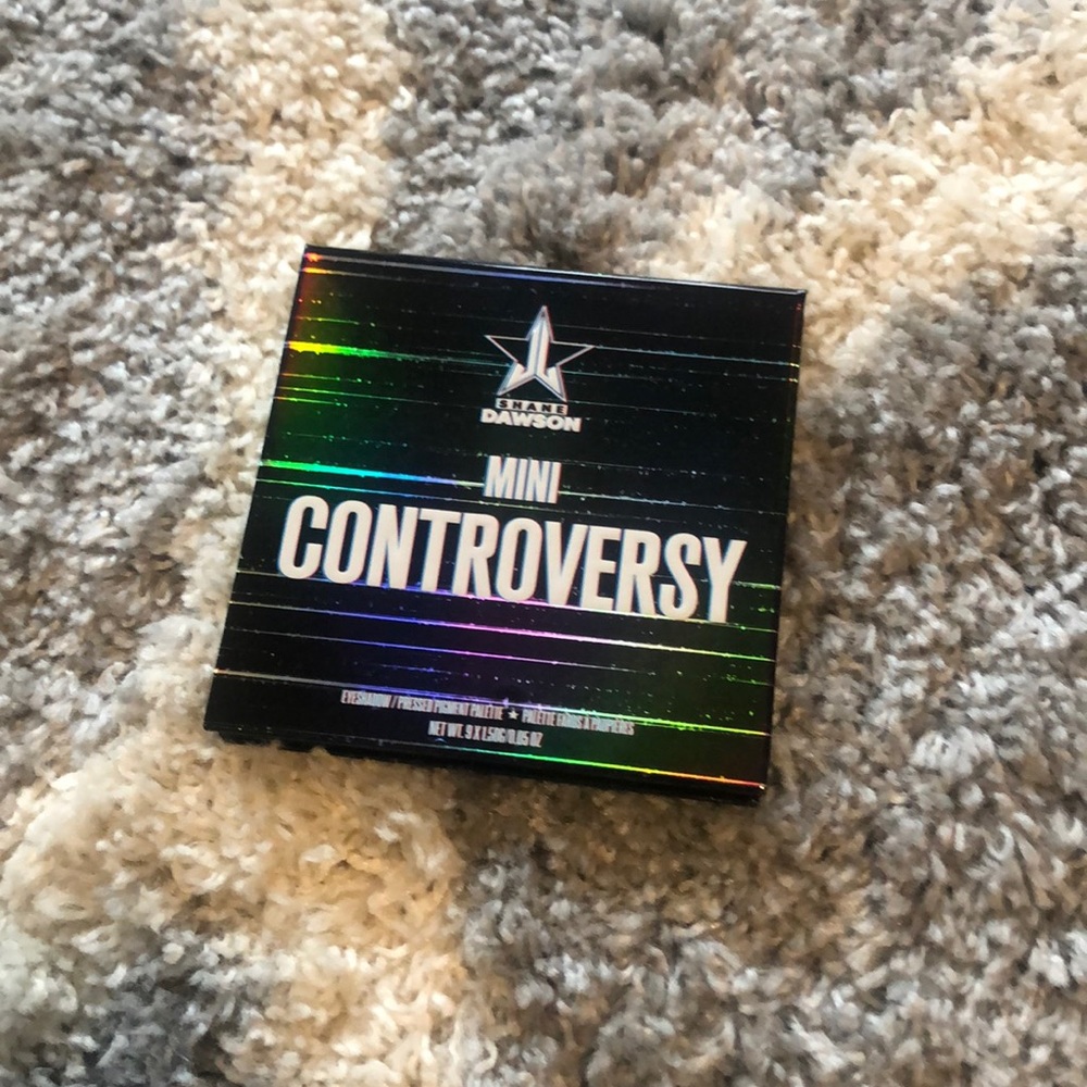 Jeffree Star Mini Controversy palette